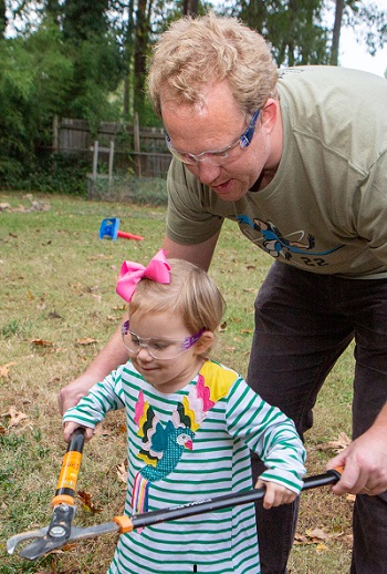 kid’s safety goggles